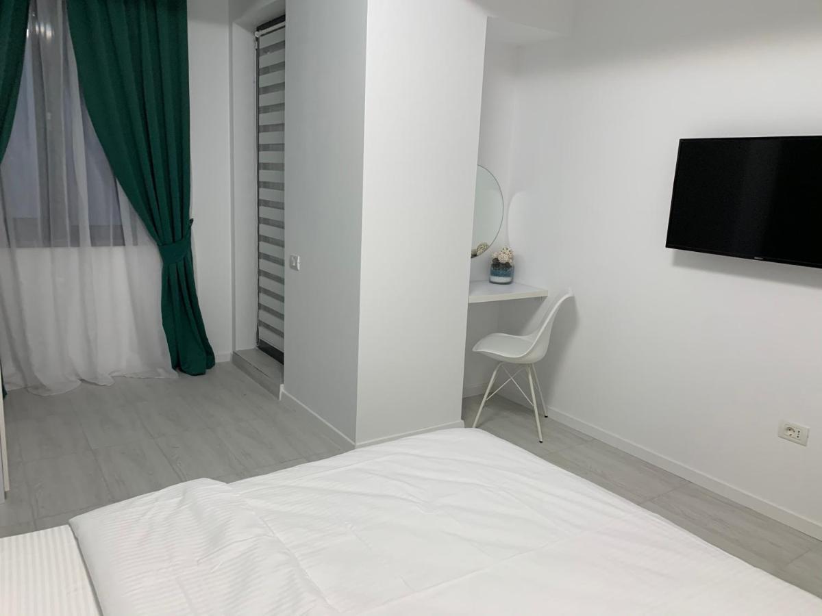 Aparthotel Apartament Alexandra Mamaja Zewnętrze zdjęcie