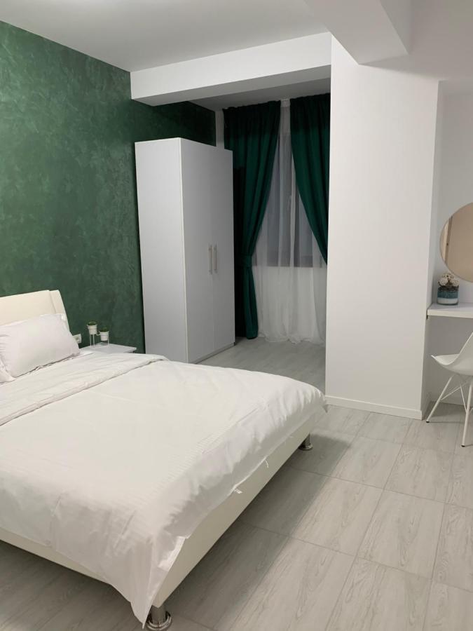 Aparthotel Apartament Alexandra Mamaja Zewnętrze zdjęcie