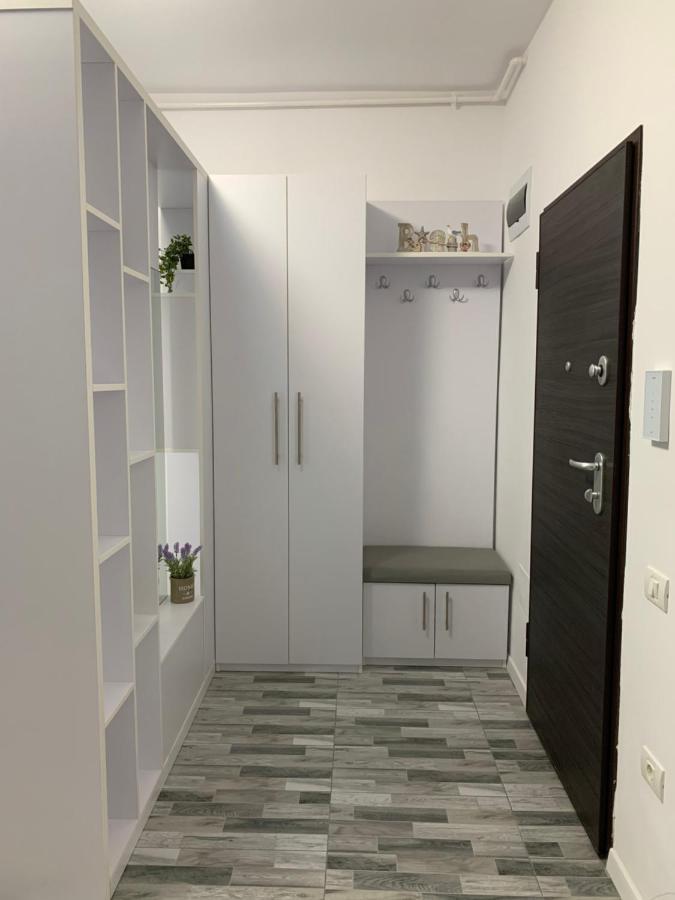 Aparthotel Apartament Alexandra Mamaja Zewnętrze zdjęcie